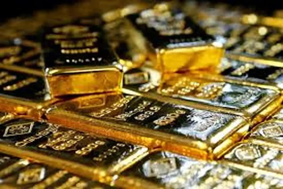 نوسان قیمت طلای ۱۸ عیار؛ بررسی عوامل اصلاح نرخ در ۸ مرداد ۱۴۰۵