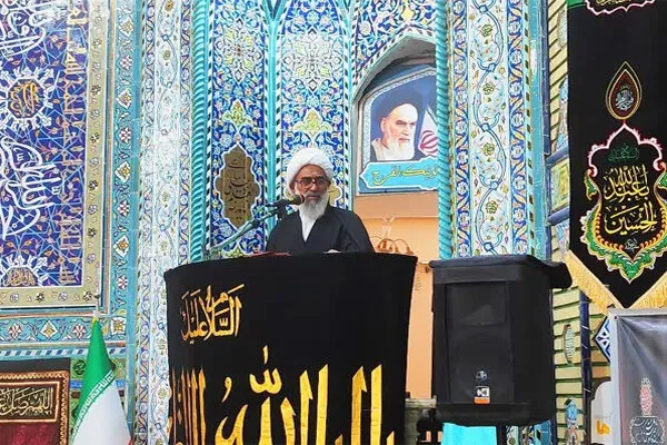 امام جمعه ورامین: غفلت از جنگ نرم خسارتبار است