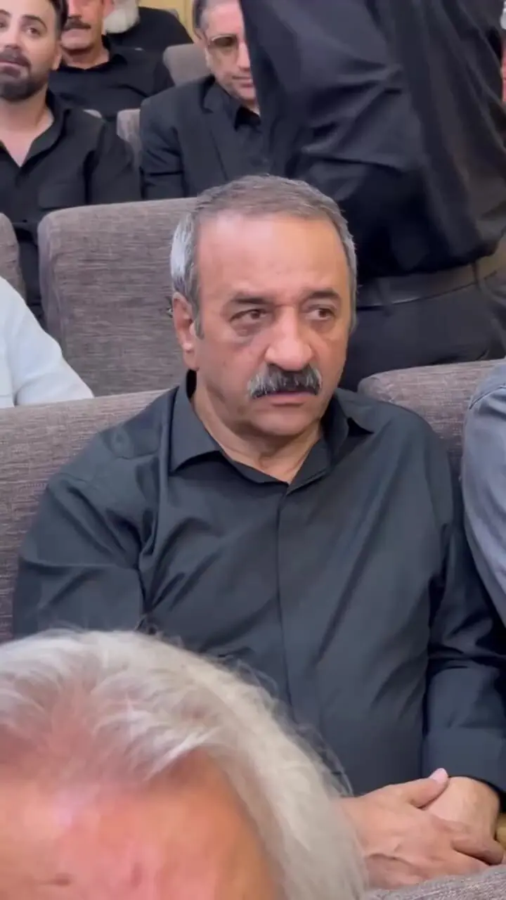 مراسم ختم اکبر عبدی؛ هنرمندان در سوگ نشستند