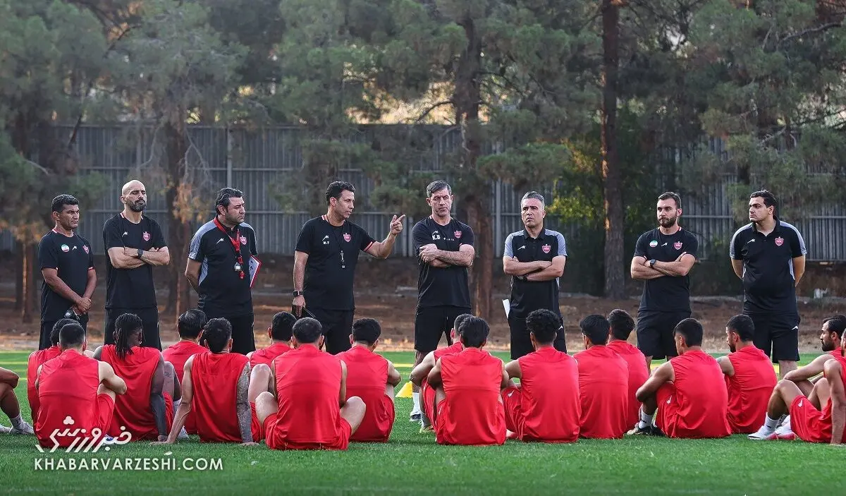حاشیه خیلی زود به رختکن پرسپولیس رسید