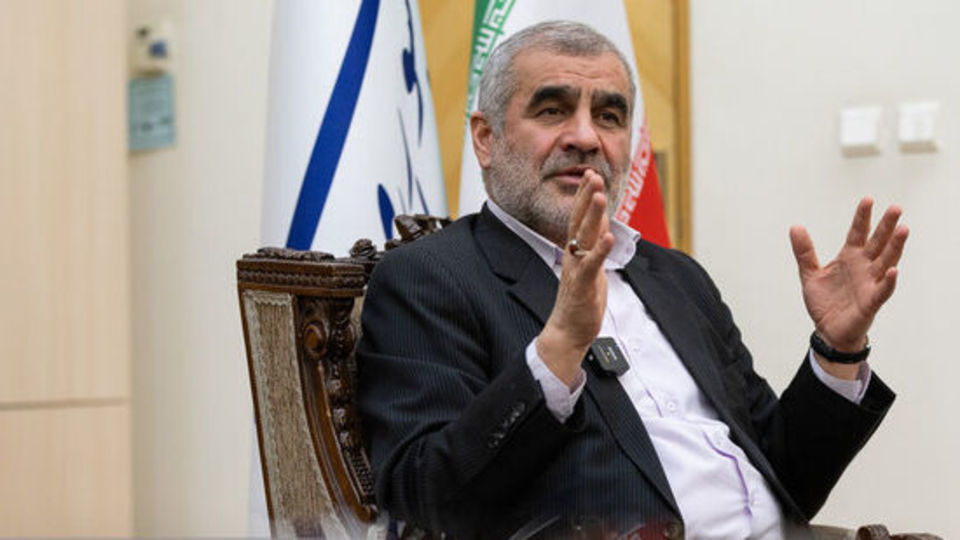 تنگه هرمز متعلق به ایران است؛ نیکزاد بر حاکمیت ایران تاکید کرد