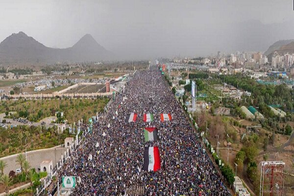 راهپیمایی میلیونی صنعا؛ حمایت یمنیها از معادله محاصره دریایی
