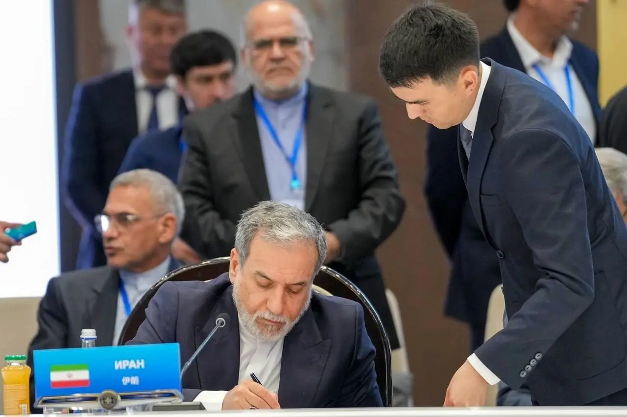 عراقچی: امنیت مصر برای ایران مهم است؛ هوشیار باشیم