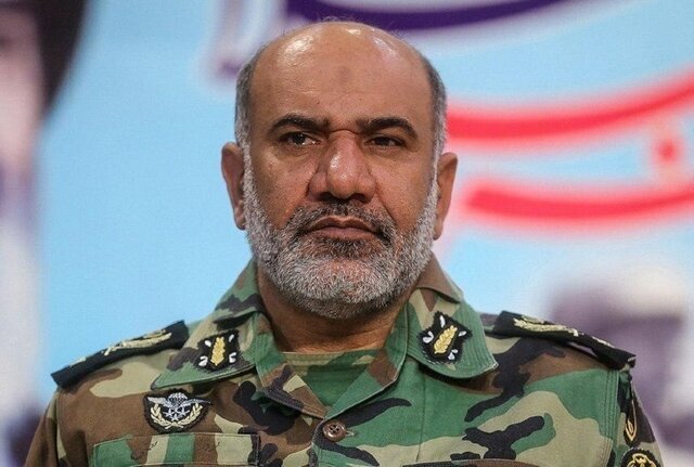 دیدار جانشین نیروی زمینی ارتش با خانواده شهید سالمی