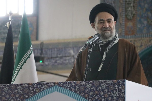 تاکید امام جمعه بروجرد بر تقویت وحدت ملی و نظارت بر بازار