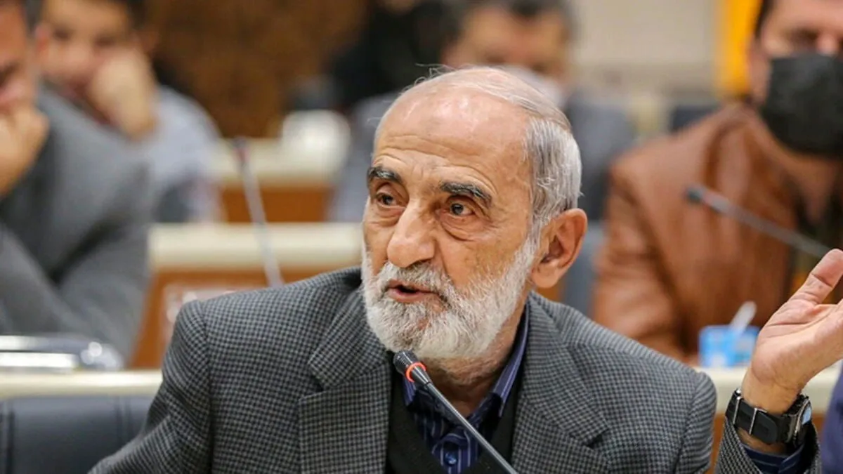 کیهان: وحدت ملی حول محور رهبری و انتقام از دشمنان