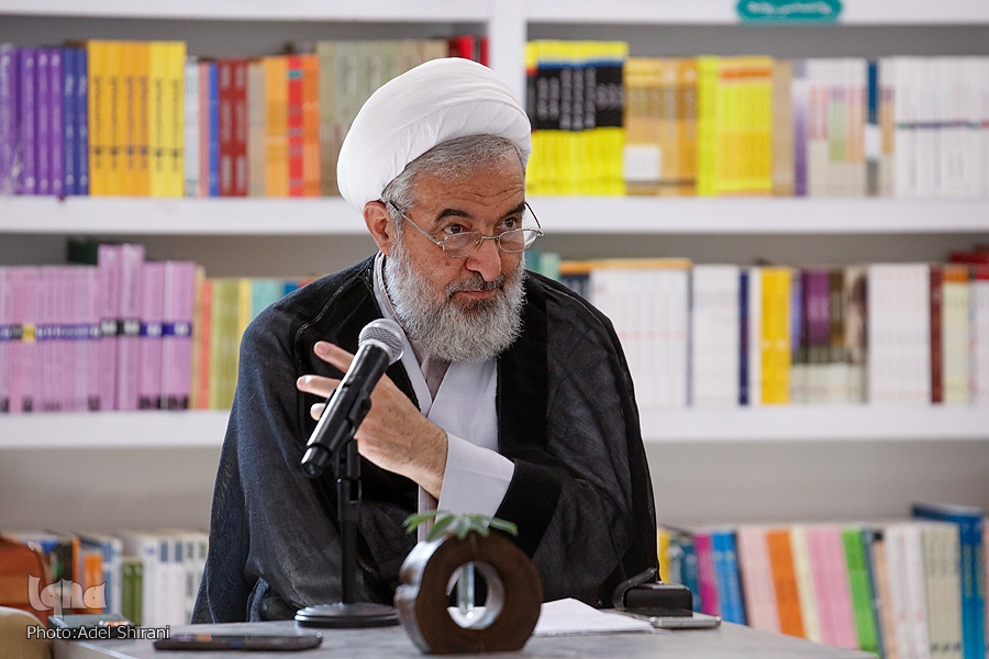 تدبر در قرآن؛ کلید فهم اولوالالباب