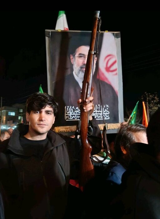 شهیدان در میان اقوام و ملت‌ها جایگاهی ویژه دارند/ ققنوس بود و شعله در خاکسترش افتاد!