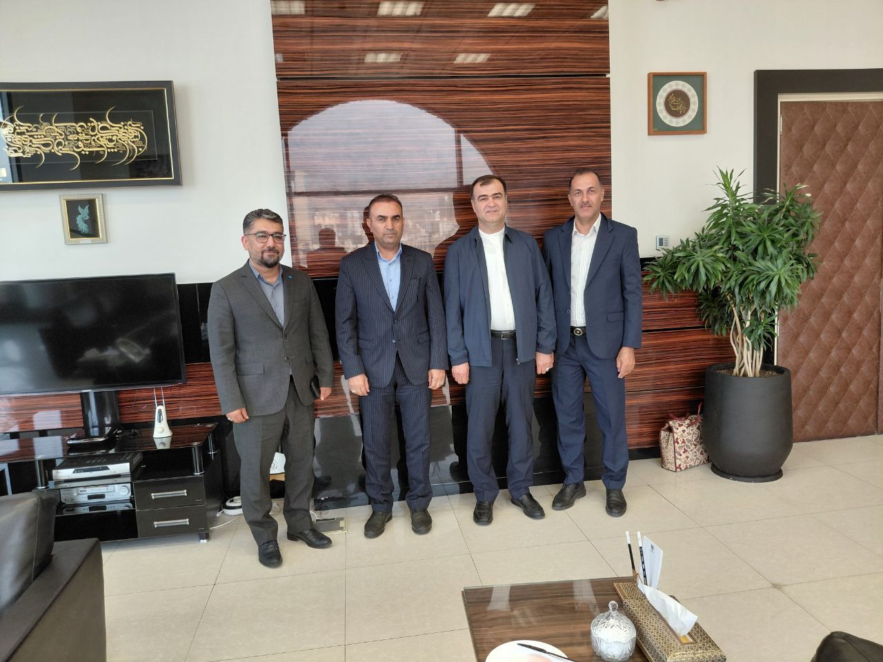 مطالبات توسعه‌ای چهارمحال و بختیاری در دیدار با معاون اول رئیس‌جمهور