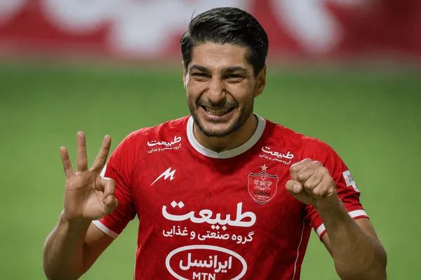 فقط یک امضا تا انتقال این ستاره به پرسپولیس