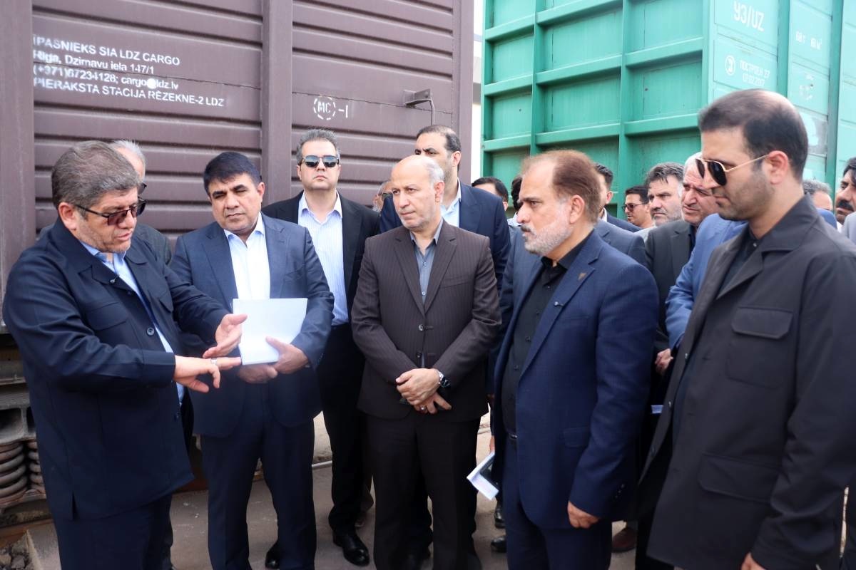 بازدید مدیرعامل راهآهن از زیرساختهای منطقه آزاد اینچهبرون؛ بررسی ظرفیتهای ریلی