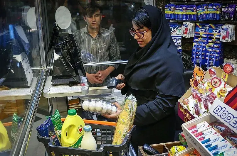 هشدار تولیدکنندگان نسبت به تعدیل نیرو و کمبود کالاهای اساسی؛ بحران در راه است