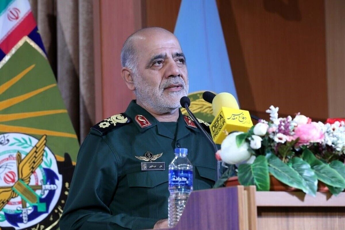 سرلشکر عبداللهی: تجهیزات نظامی آمریکا در منطقه به تابوت تبدیل شده است؛ هشداری به نیروهای فرامنطقهای
