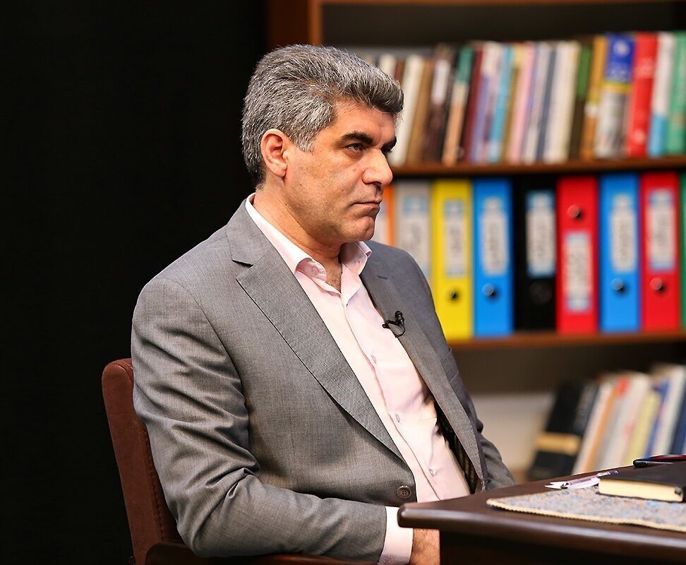 احمد شریف: ضرورت پایبندی به قانون برای حفظ انسجام ملی؛ هشدار نسبت به شکافها