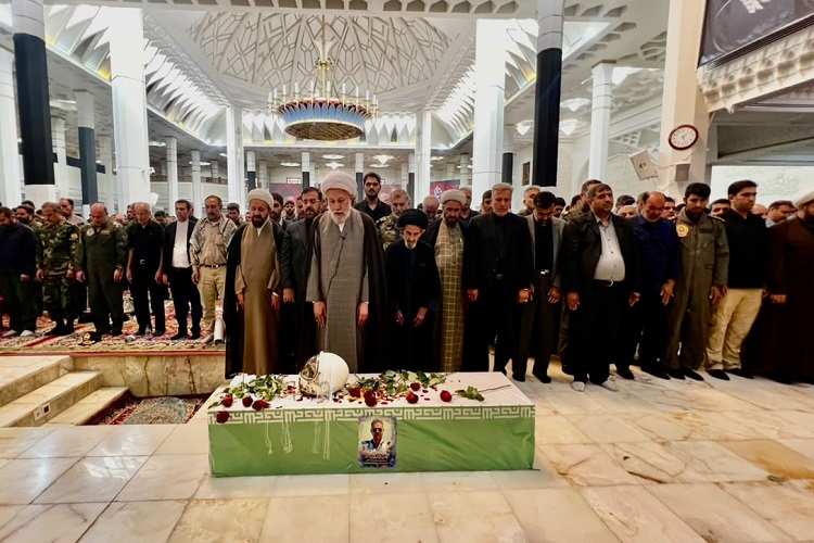 شیراز میزبان پیکر خلبان شهید مجید کاظمی شد