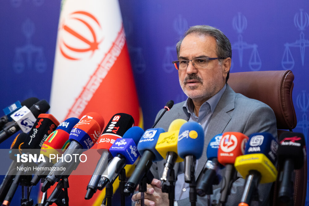 بازگشت ۲۰ میلیارد یورو ارز و برخورد با شبکه کارتهای اجارهای