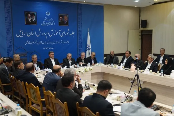 تجهیز ۳۱۷ مدرسه اردبیل به نیروگاه خورشیدی