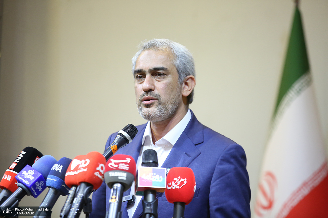 وزیر اقتصاد: ایران از خطر ابر تورم گذر کرد و آمریکا شکست خواهد خورد