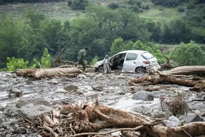 هشدار سطح زرد هواشناسی مازندران: بارش رعدوبرق، روانآب و سیلاب