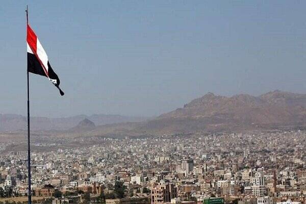 ارتش یمن با پهپاد به تجمعات و خودروهای زرهی مزدوران سعودی حمله کرد