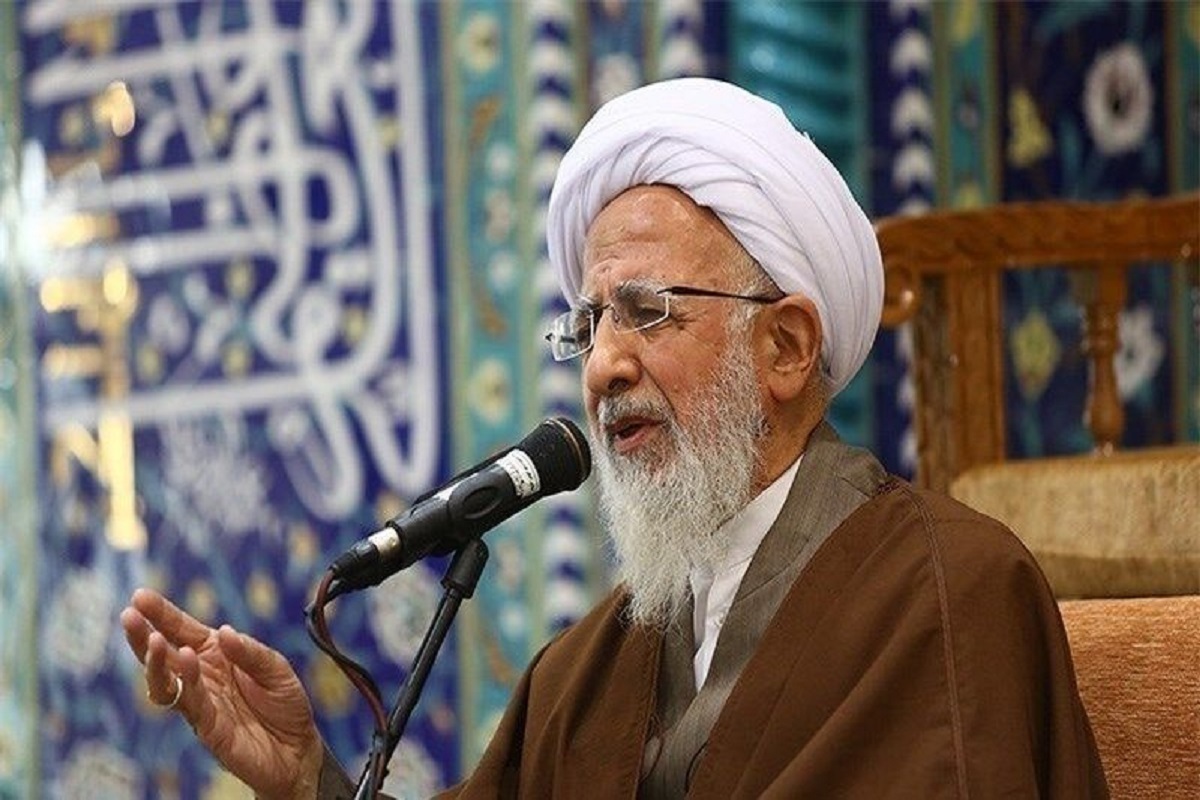 آیتالله جوادی آملی: اربعین، ادامه رسالت پیامبر در نجات انسان از جهل