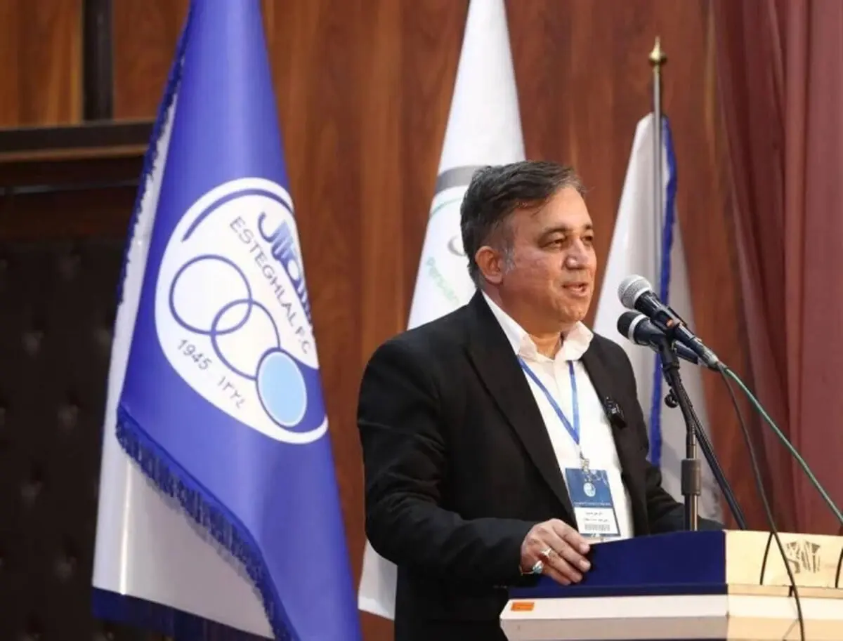 علی تاجرنیا درباره اعطای جام قهرمانی استقلال اظهارنظر کرد