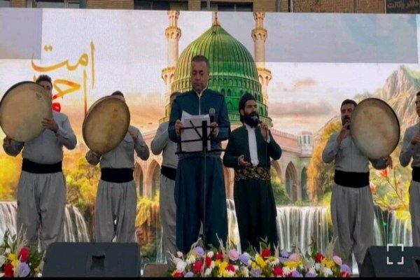 وحدت شیعه و سنی؛ کلید ماندگاری انقلاب اسلامی در برابر مستکبران