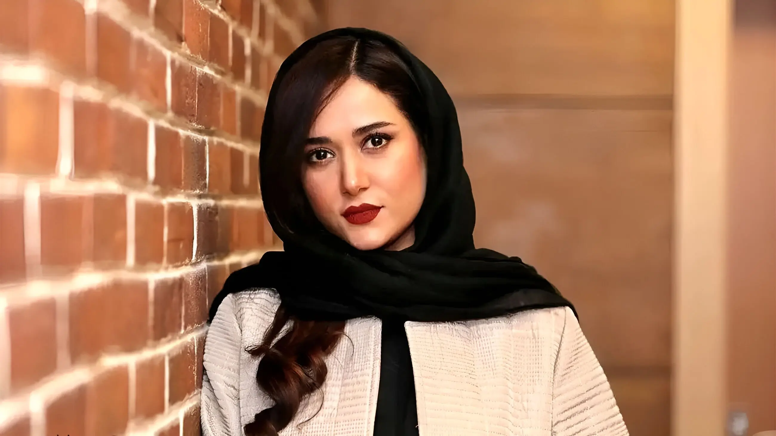 پریناز ایزدیار در جشنواره کن: استایل کلاسیک و شایعات ازدواج