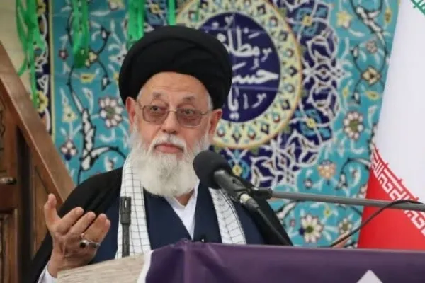 امام جمعه یزد: تقوا و استقلال از هوای نفس از خصلتهای اصلی نائب امام زمان(عج) است