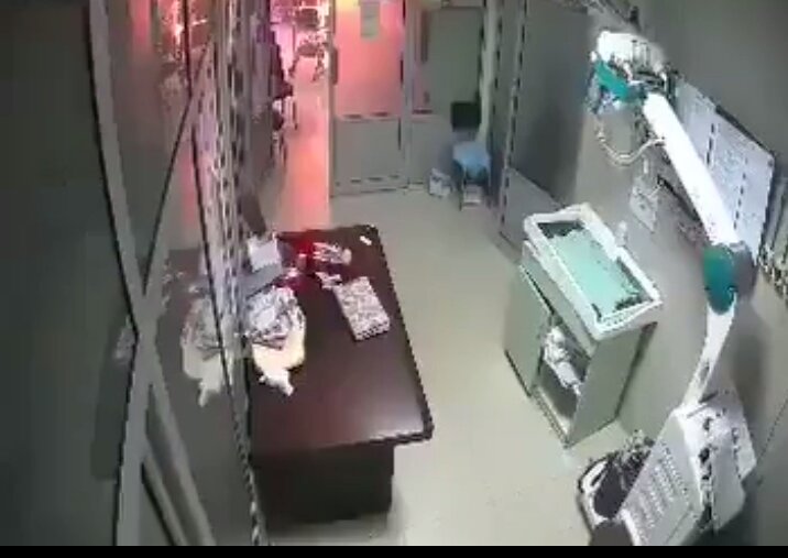 لحظه آغاز حریق مرگبار در بیمارستان پاکستان در ویدئویی ثبت شد