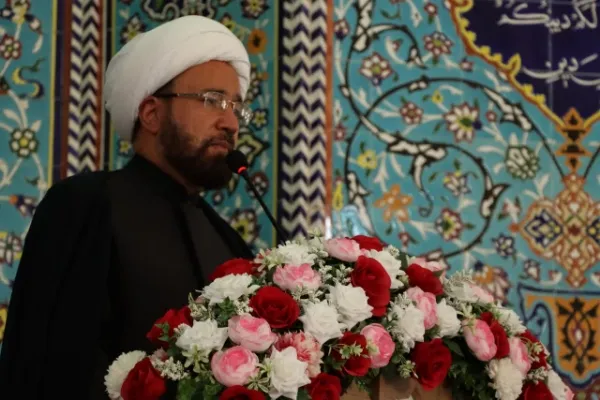 امام جمعه اشکذر: شکرگزاری دائمی لازمه اصلاح اقتصادی