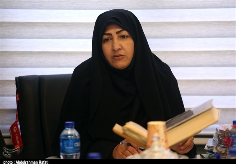 برپایی میز خدمت استانداری همدان برای پاسخگویی مستقیم مدیران به مردم