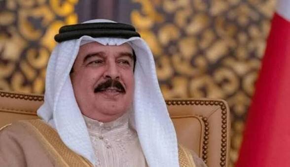 کودک بحرینی در حال عکاسی با پادشاه بحرین دچار حادثه شد