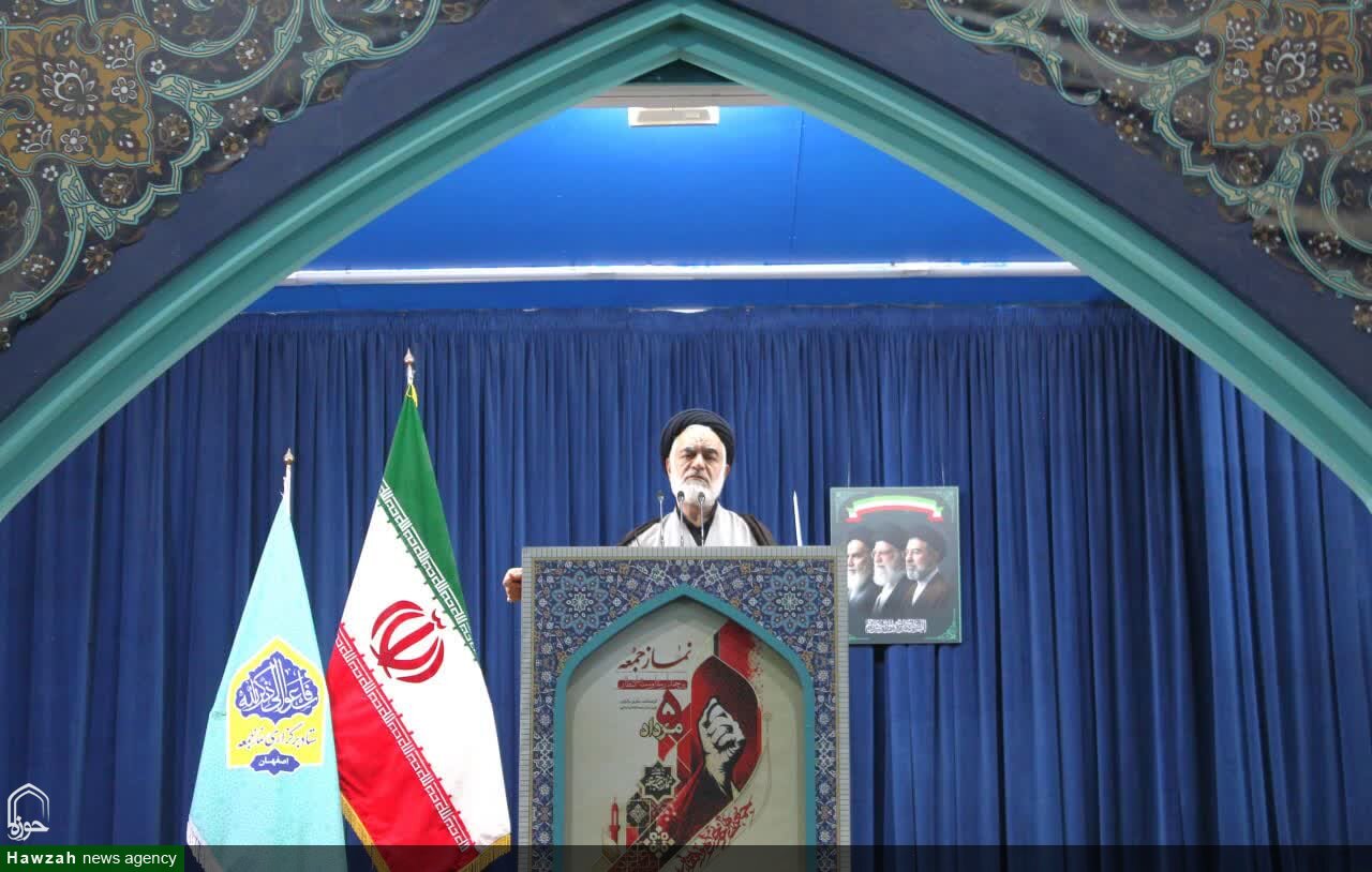 آیتالله مهدوی: قدرت دفاعی، دشمن را از توطئه باز میدارد