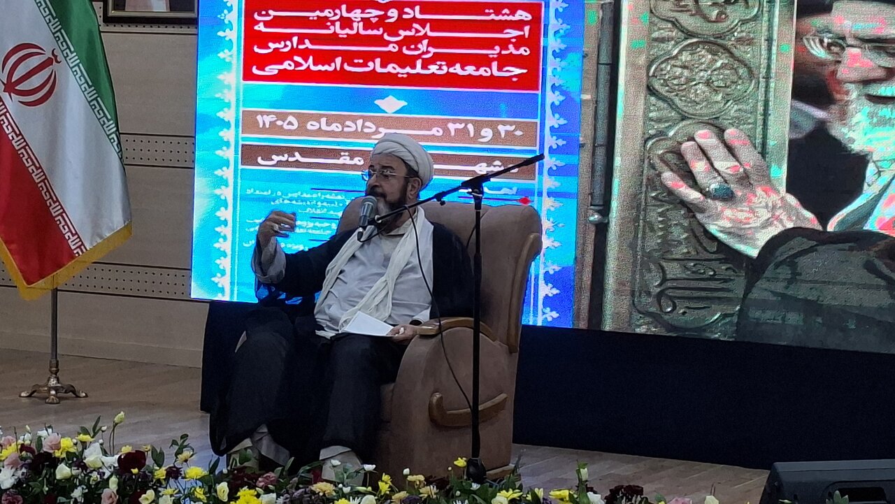 حجتالاسلام علی بهجت: نماز عامل اصلی ساخت جامعه منتظر ظهور است