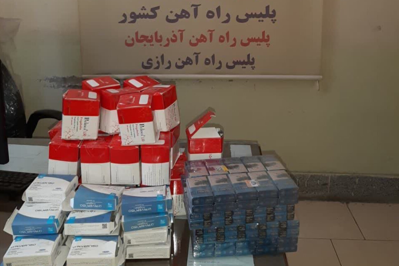 کشف قاچاق از قطار تهران-وان توسط پلیس راه آهن آذربایجان شرقی