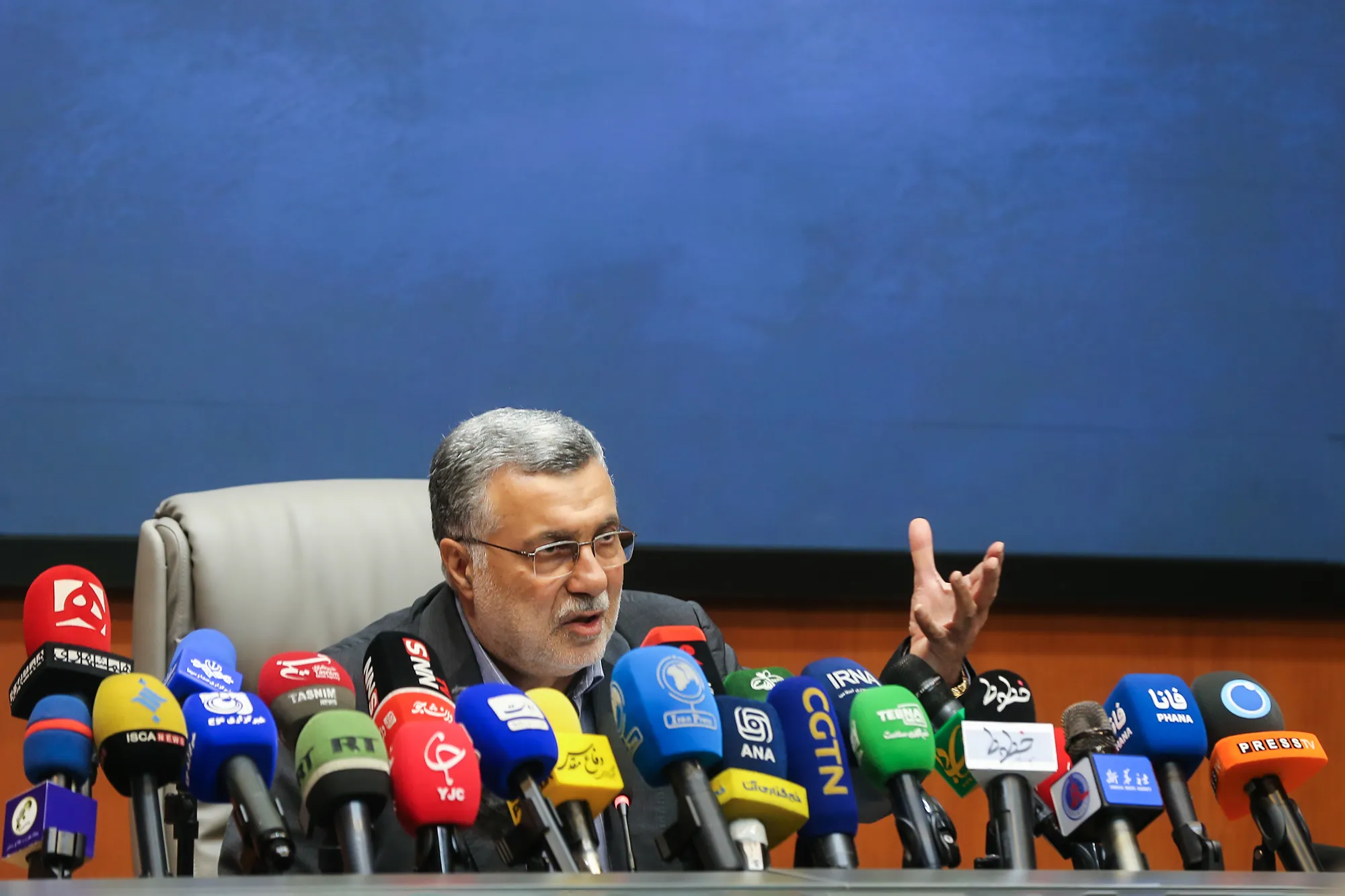 3 اقدام وزیر بهداشت برای نظام مستقل علوم آزمایشگاهی