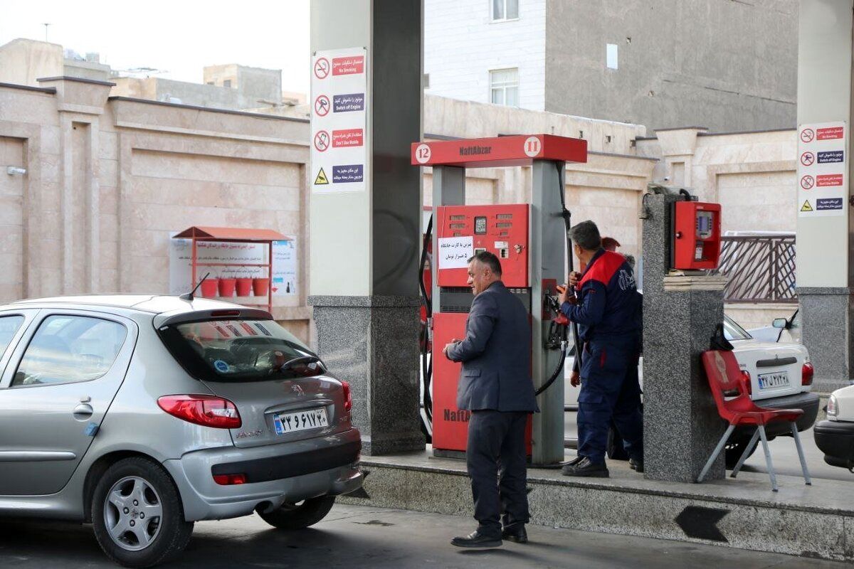 تحلیلگر بازار سرمایه: بعید است نرخ بنزین به 90 هزار تومان برسد
