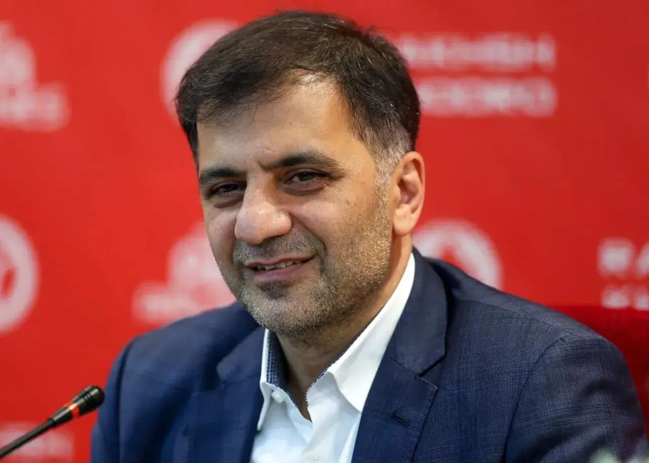 بازی تراکتور و پرسپولیس بدون تماشاگر برگزار میشود