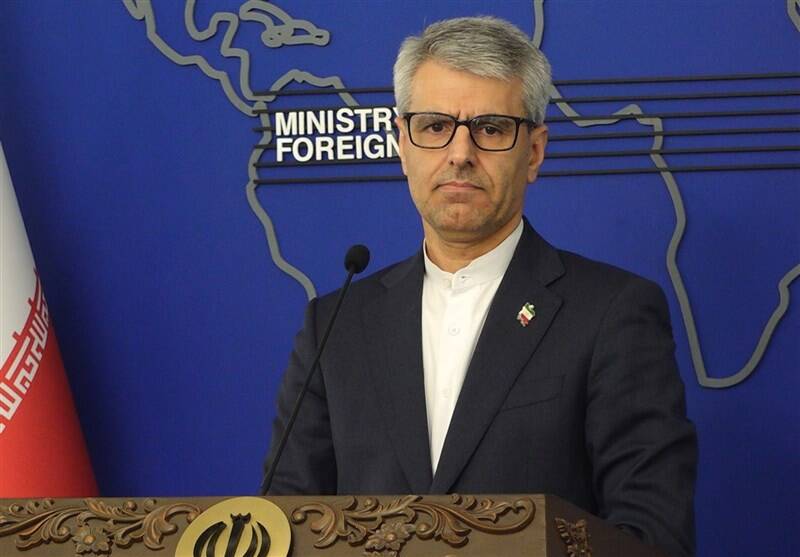 ایران در حال حاضر ترکیبی بازی میکند