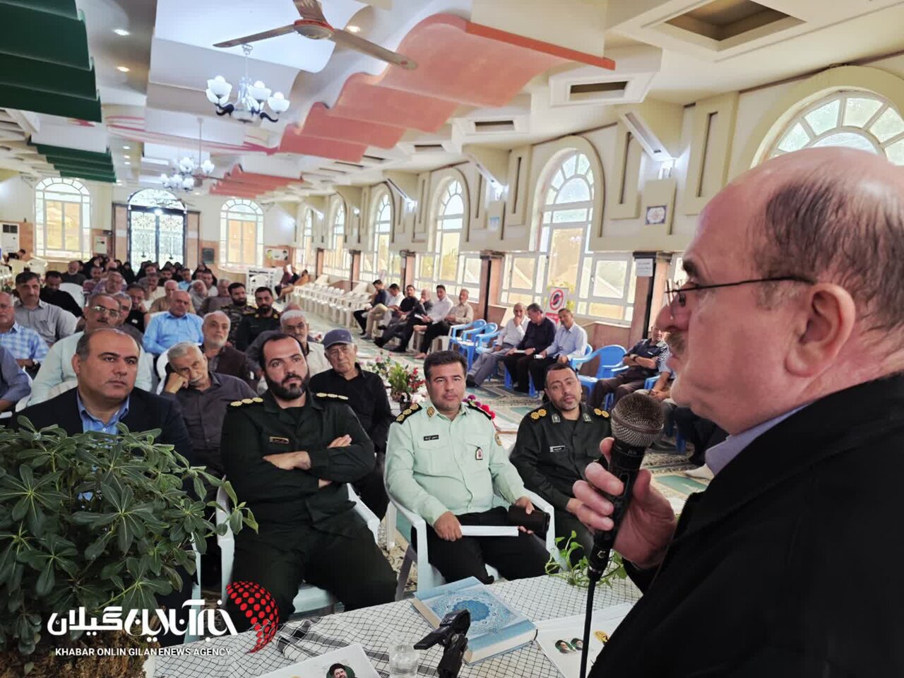 لاهوتی: بزرگداشت شهدا باید با محوریت مردم و فرهنگ ایثار ادامه یابد