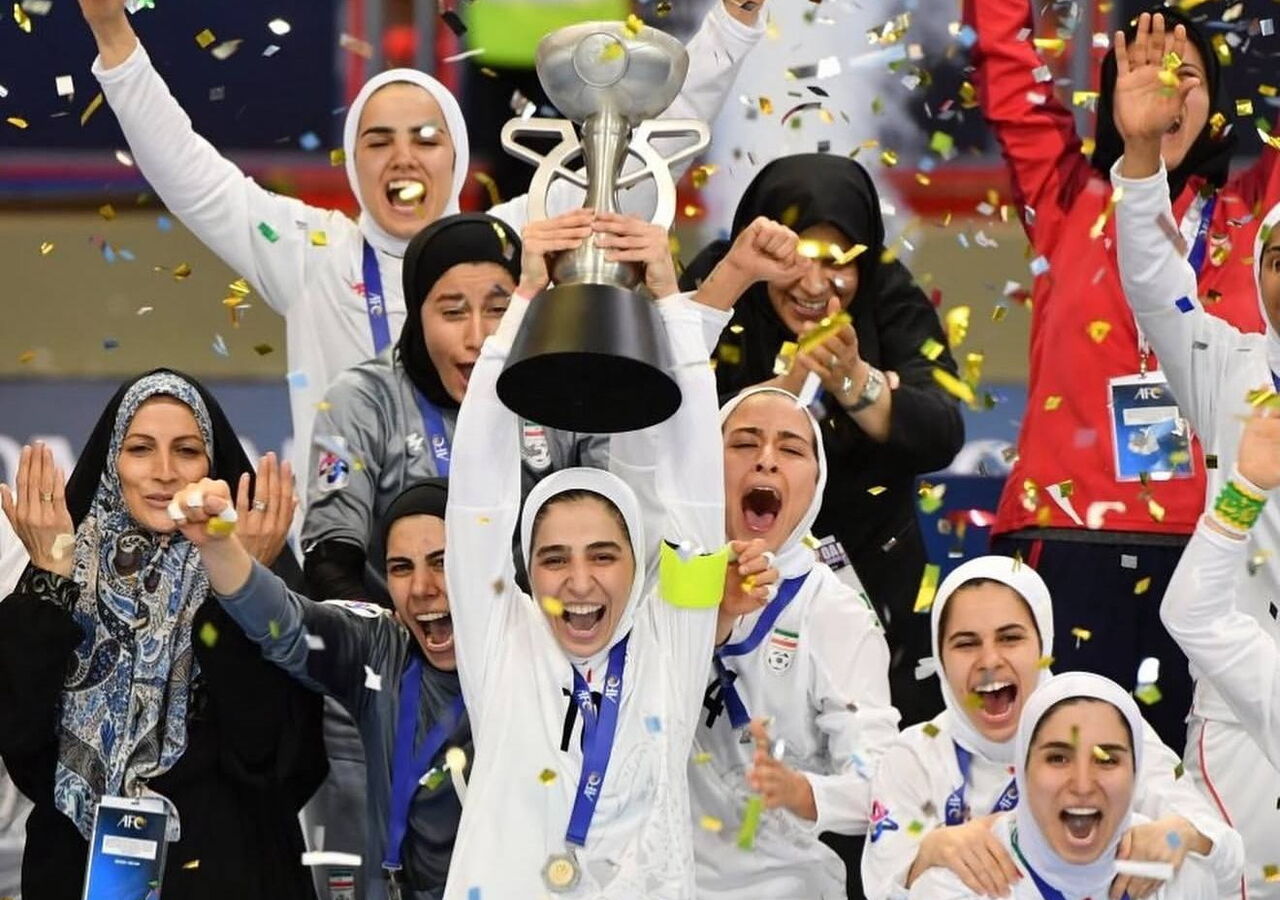 نسیمه غلامی کاپیتان سابق تیم ملی فوتسال بانوان از بازیهای ملی خداحافظی کرد