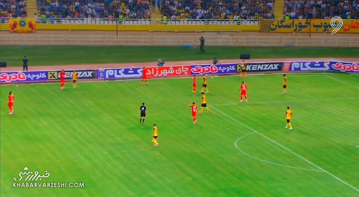سپاهان 0 - تراکتور 2
