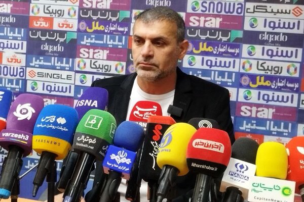 سرمربی ذوبآهن درباره بازی با ملوان صحبت کرد