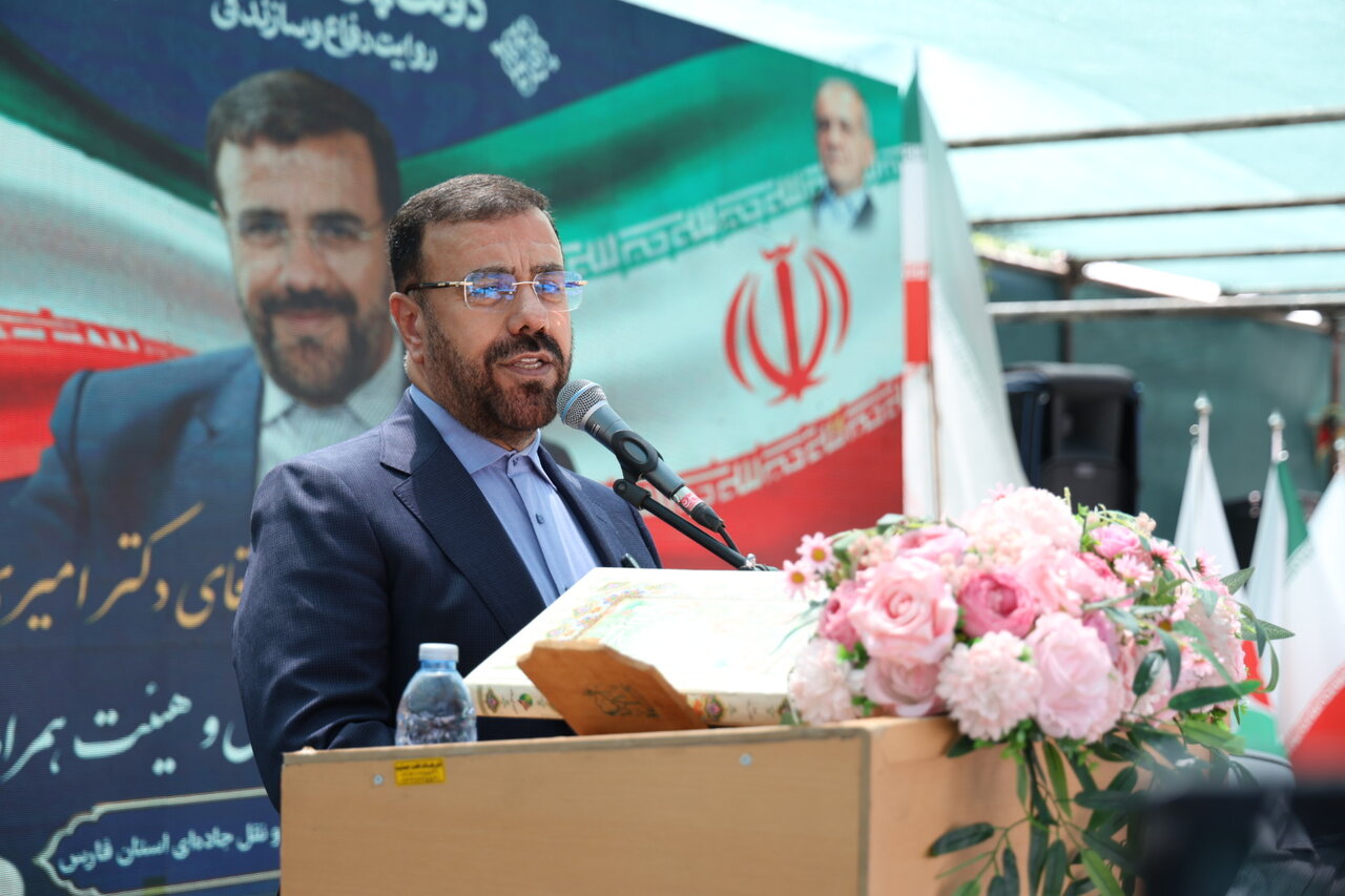 استاندار فارس: ارتقای ایمنی جادهها وظیفهای اسلامی و انسانی است