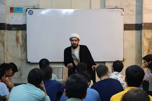 رویداد آشنایی دانشآموزان دبیرستانی با حوزه علمیه برگزار شد