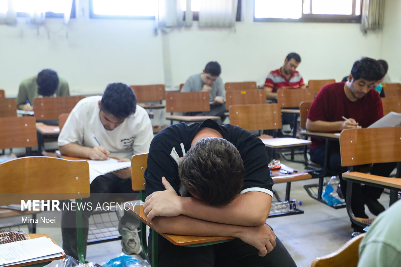 رقابت بیش از 950 داوطلب کنکور در پنج حوزه امتحانی ورامین