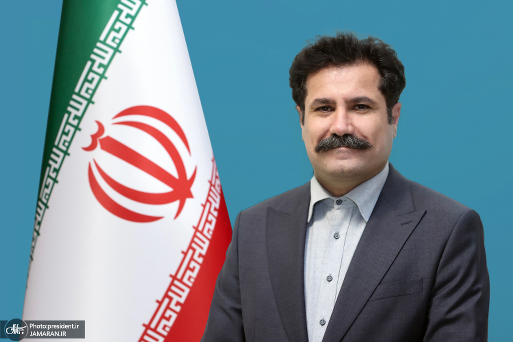 حسینزاده: رئیس جمهور بر بازگشت گروههای حاشیهدار به متن جامعه تاکید کرد