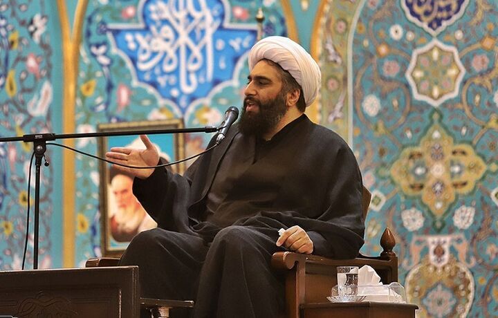 حامد کاشانی: غفلت از بزرگداشت ولادت پیامبر (ص)، محرومیت ما از گنجینه معنوی است