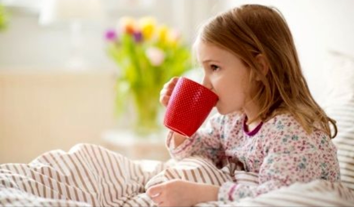 خطرات پنهان در استکانهای کوچک چای برای کودکان